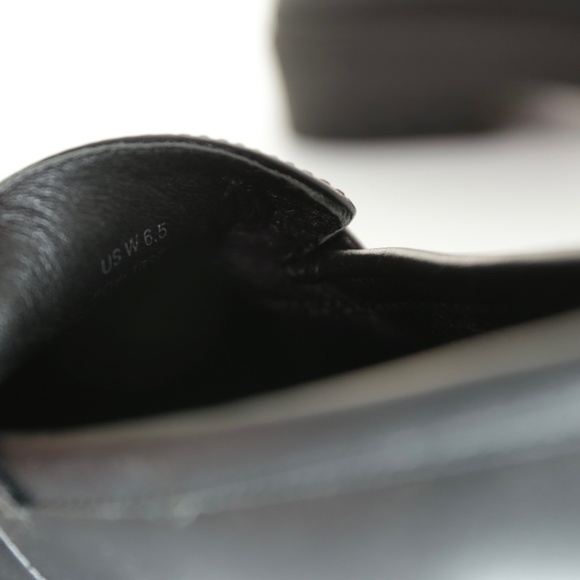NWT Quince Italian Leather Lug Sole Chunky Slip On Black Loafers Womens 6.5M - Picture 8 of 11